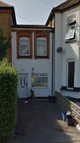  Image of 2 bedroom Terraced house to rent in Broomhill Road Goodmayes Ilford IG3 at BroomHill Road Goodmayes Ilford, IG3 9SJ