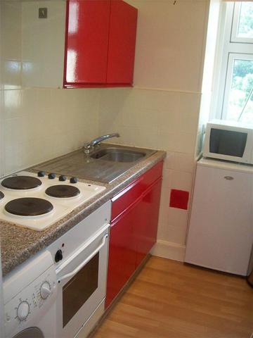  Image of 1 bedroom Flat to rent in Broughty Ferry Road Dundee DD4 at Stobswell Dundee Dundee, DD4 6JS
