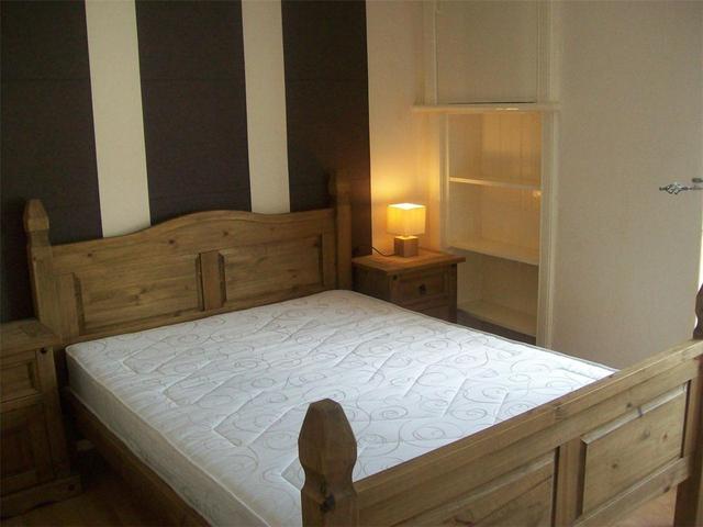  Image of 1 bedroom Flat to rent in Broughty Ferry Road Dundee DD4 at Stobswell Dundee Dundee, DD4 6JS
