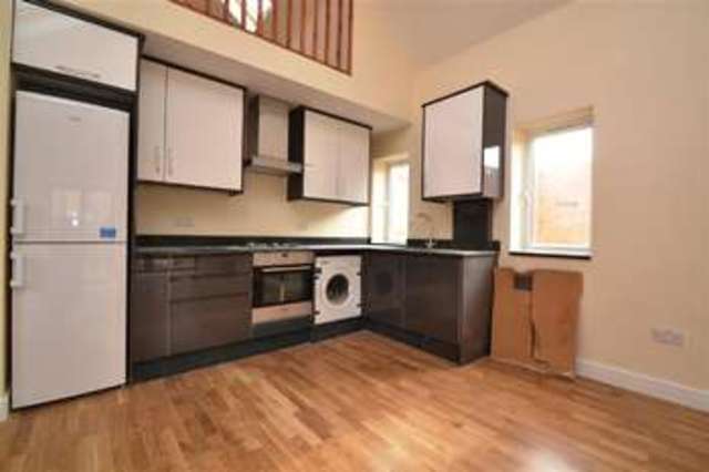  Image of 2 bedroom Bungalow to rent in Buckfast Road Morden SM4 at Morden Hall Park, SM4 5LY