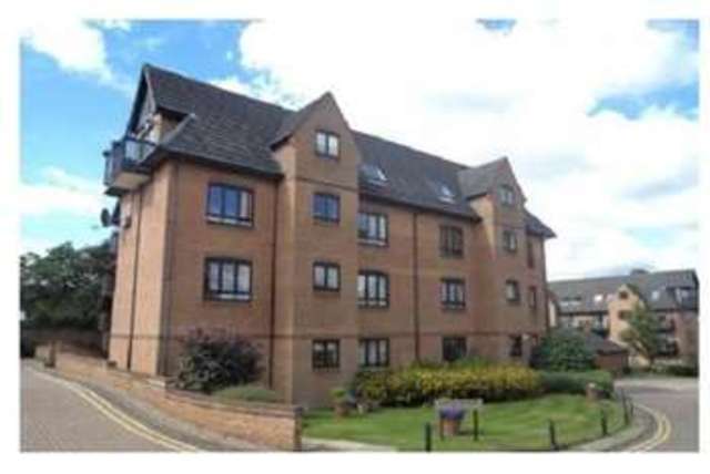  Image of 1 bedroom Flat to rent in Boleyn Court Epping New Road Buckhurst Hill IG9 at Buckhurst Hill, IG9 5UF