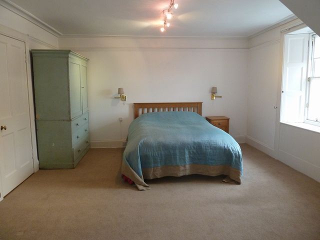  Image of 3 bedroom Flat to rent in Buckingham Terrace Edinburgh EH4 at Comely Bank Edinburgh Edinburgh, EH4 3AF