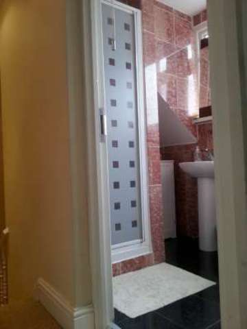  Image of 4 bedroom Bungalow to rent in Budoch Drive Ilford IG3 at BUDOCH DRIVE SEVEN KINGS ILFORD, IG3 9NX