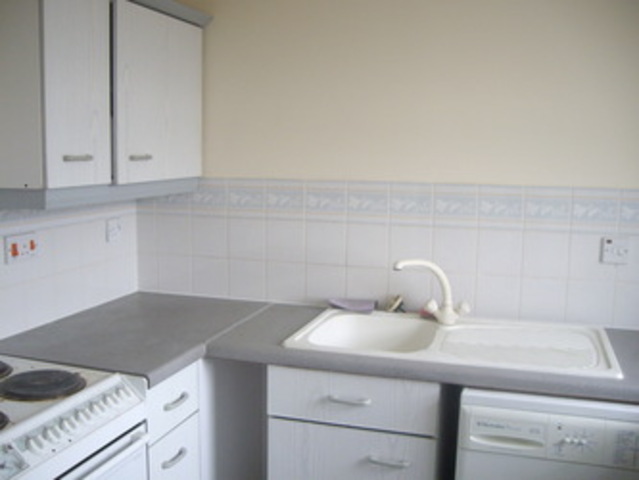  Image of 1 bedroom Flat to rent in Burns Avenue Chadwell Heath Romford RM6 at Burns Avenue  Chadwell Heath, RM6 4DG
