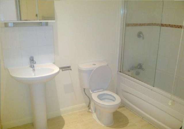  Image of 2 bedroom Flat to rent in Buxton Road London E15 at Buxton Road Stratford London, E15 1QX