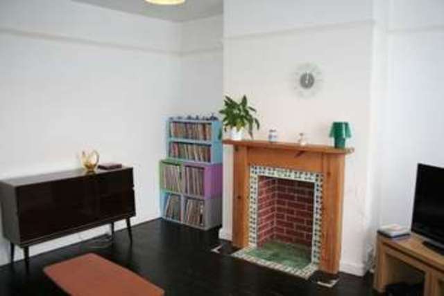  Image of 2 bedroom Semi-Detached house for sale in Byron Avenue Lincoln LN2 at Byron Avenue  Lincoln, LN2 4DX