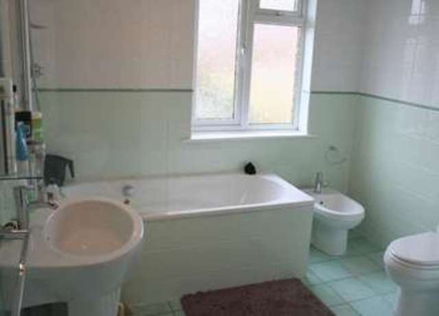 Image of 2 bedroom Semi-Detached house for sale in Byron Avenue Lincoln LN2 at Byron Avenue  Lincoln, LN2 4DX