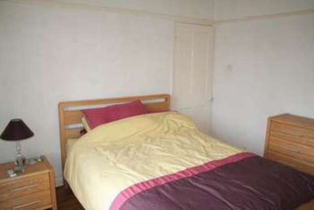  Image of 2 bedroom Semi-Detached house for sale in Byron Avenue Lincoln LN2 at Byron Avenue  Lincoln, LN2 4DX