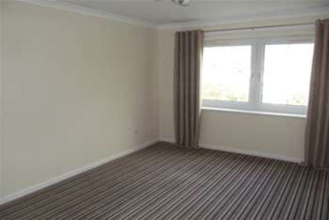  Image of 1 bedroom Flat to rent in Cairnhill Drive Crookston Glasgow G52 at Glasgow, G52 3LQ