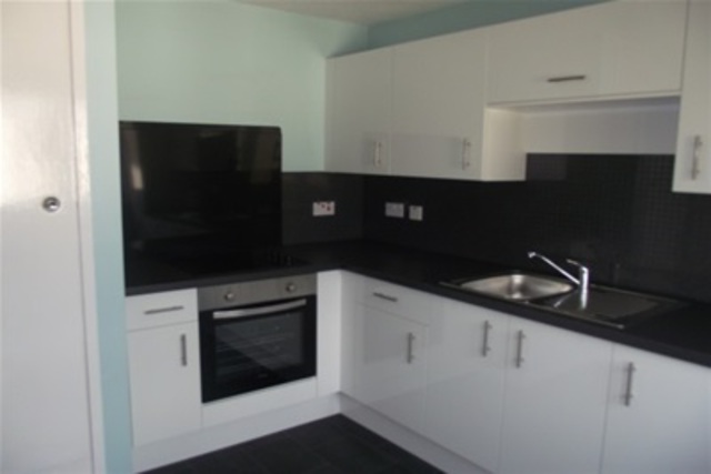  Image of 1 bedroom Flat to rent in Cairnhill Drive Crookston Glasgow G52 at Crookston Glasgow Glasgow, G52 3LQ