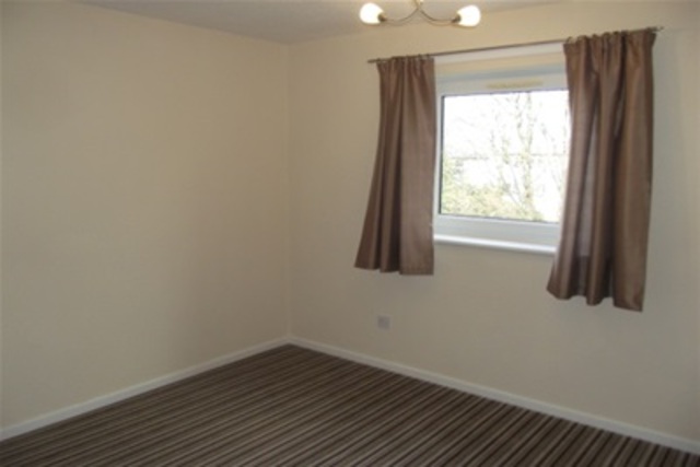  Image of 1 bedroom Flat to rent in Cairnhill Drive Crookston Glasgow G52 at Crookston Glasgow Glasgow, G52 3LQ