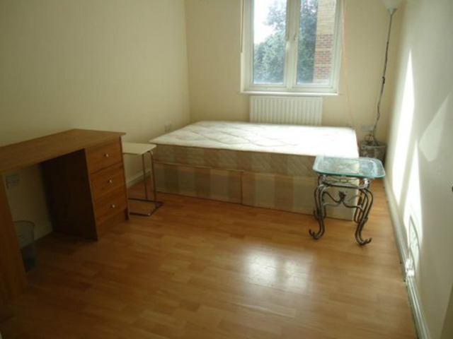  Image of 2 bedroom Apartment to rent in Caledonian Road London N1 at Caledonian Road  Islington, N1 1DY