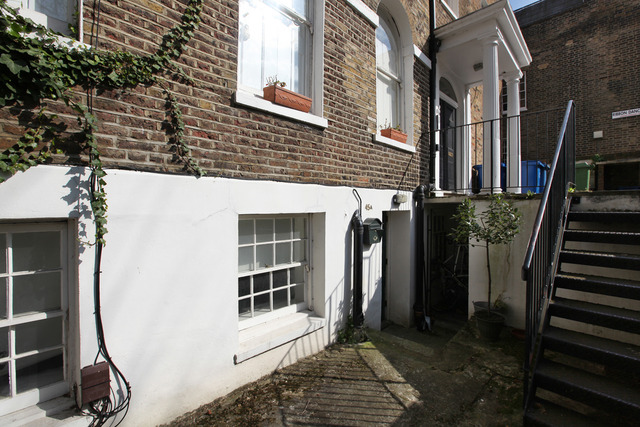  Image of 2 bedroom Apartment for sale in Camberwell Grove London SE5 at Camberwell Grove  Camberwell, SE5 8JA