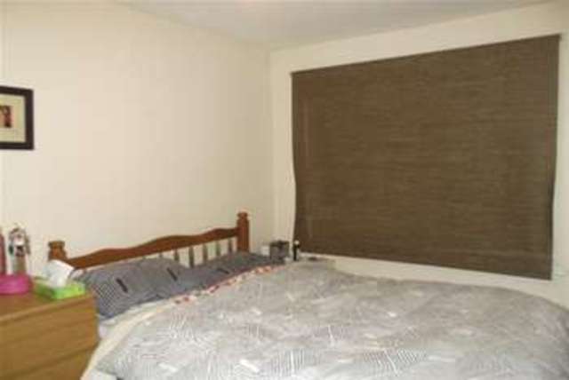 Image of 2 bedroom Flat to rent in Romford Road London E15 at London, E15 4LH