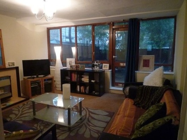  Image of 3 bedroom Maisonette to rent in Canonbury Road London N1 at Canonbury Road  Islington, N1 2HT