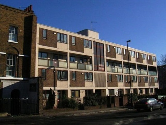  Image of 3 bedroom Maisonette to rent in Canonbury Road London N1 at Canonbury Road  Islington, N1 2HT
