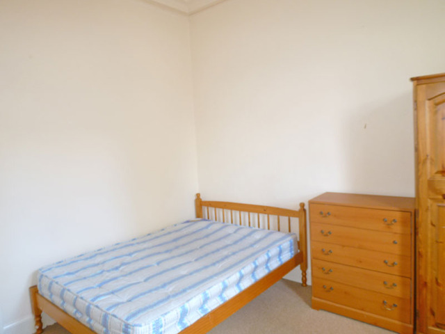  Image of 3 bedroom Flat to rent in Canongate Edinburgh EH8 at Canongate Edinburgh Edinburgh, EH8 8DD