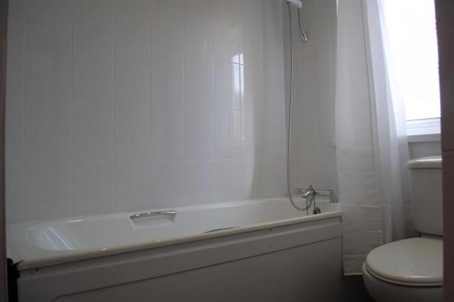  Image of 1 bedroom Flat to rent in Nantgaredig Carmarthen SA32 at Nantgaredig, SA32 7NG