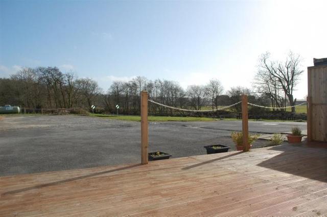  Image of 1 bedroom Flat to rent in Nantgaredig Carmarthen SA32 at Nantgaredig, SA32 7NG