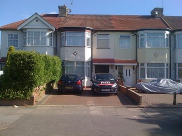  Image of 3 bedroom Detached house to rent in Carterhatch Lane Enfield EN1 at Carterhatch Lane  Enfield, EN1 4JZ