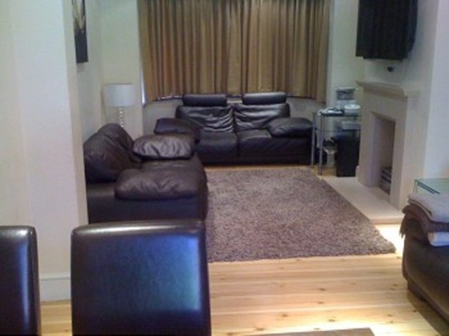  Image of 3 bedroom Detached house to rent in Carterhatch Lane Enfield EN1 at Carterhatch Lane  Enfield, EN1 4JZ