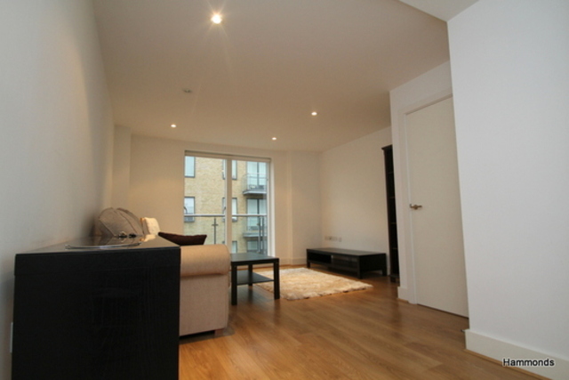  Image of 1 bedroom Apartment to rent in Yeo Street London E3 at Caspian Wharf  Londom, E3 3AE