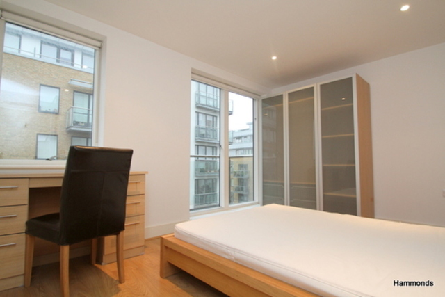  Image of 1 bedroom Apartment to rent in Yeo Street London E3 at Caspian Wharf  Londom, E3 3AE