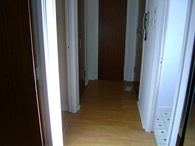  Image of 1 bedroom Flat to rent in Castle Gait Paisley PA1 at Paisley Renfrewshire Renfrewshire, PA1 2HE