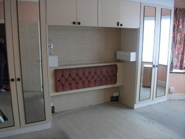  Image of 4 bedroom Terraced house to rent in Castleton Road Goodmayes Ilford IG3 at Castleton Road  ilford, IG3 9QS