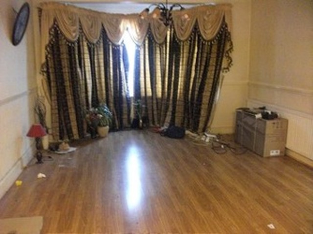 Image of 4 bedroom Terraced house to rent in Castleton Road Goodmayes Ilford IG3 at Castleton Road  ilford, IG3 9QS