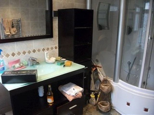 Image of 4 bedroom Terraced house to rent in Castleton Road Goodmayes Ilford IG3 at Castleton Road  ilford, IG3 9QS