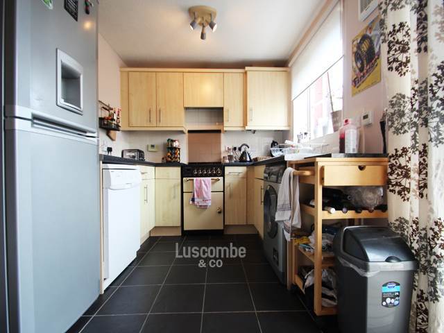  Image of 3 bedroom Detached house to rent in Cedar Wood Drive Rogerstone Newport NP10 at Rogerstone Newport Newport, NP10 9JR