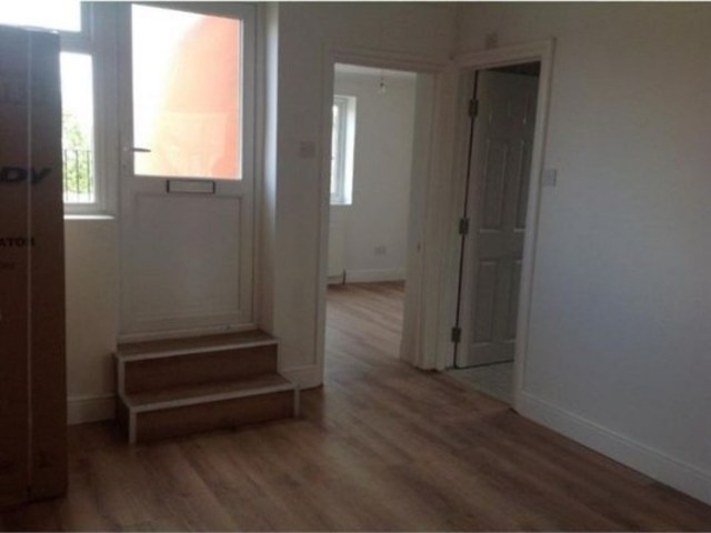  Image of 3 bedroom Flat to rent in Chadwell Heath Lane Chadwell Heath Romford RM6 at CHADWELL HEATH LANE  CHADWELL HEATH, RM6 4NP
