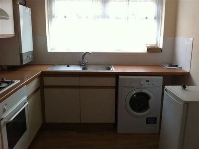  Image of 2 bedroom Flat to rent in Chadwick Road London E11 at Chadwick Road  Leyton, E11 1NG