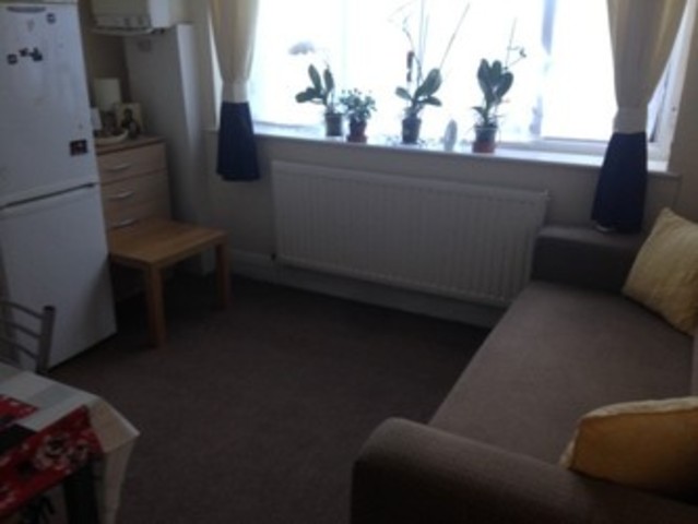  Image of 1 bedroom Ground Flat for sale in Pershore Close Ilford IG2 at Chalford Court  Gants Hill, IG2 6RU