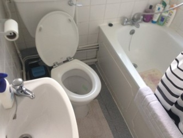  Image of 1 bedroom Ground Flat for sale in Pershore Close Ilford IG2 at Chalford Court  Gants Hill, IG2 6RU