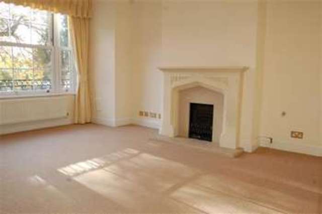  Image of 4 bedroom Town House to rent in Chapman Square London SW19 at Wimbledon Park, SW19 5QQ