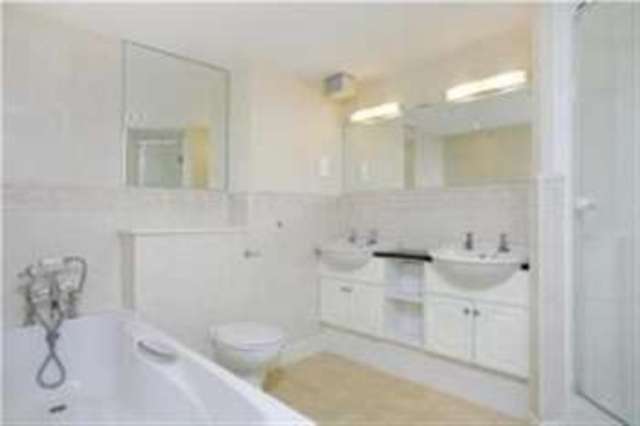  Image of 4 bedroom Town House to rent in Chapman Square London SW19 at Wimbledon Park, SW19 5QQ