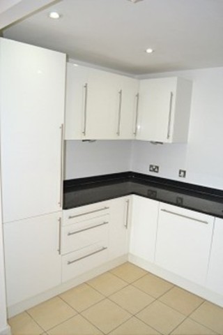  Image of 2 bedroom Flat to rent in Atlanta Boulevard Romford RM1 at Charington Court  Romford, RM1 1TF