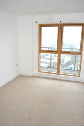  Image of 2 bedroom Flat to rent in Atlanta Boulevard Romford RM1 at Charington Court  Romford, RM1 1TF