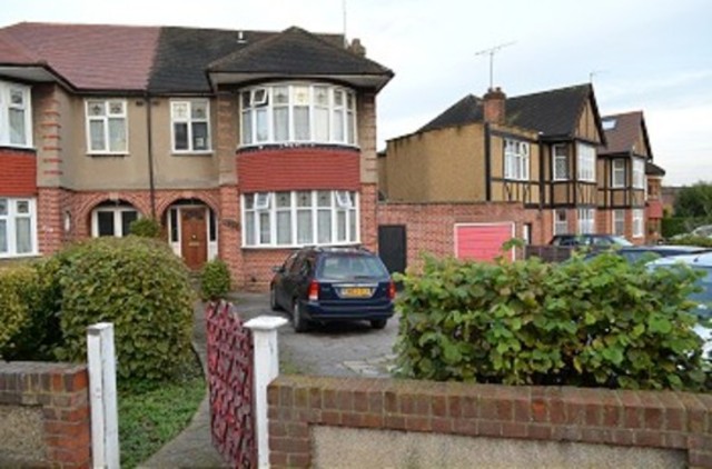  Image of Flat to rent in Chase Road London N14 at Chase Road  Southgate, N14 4LH