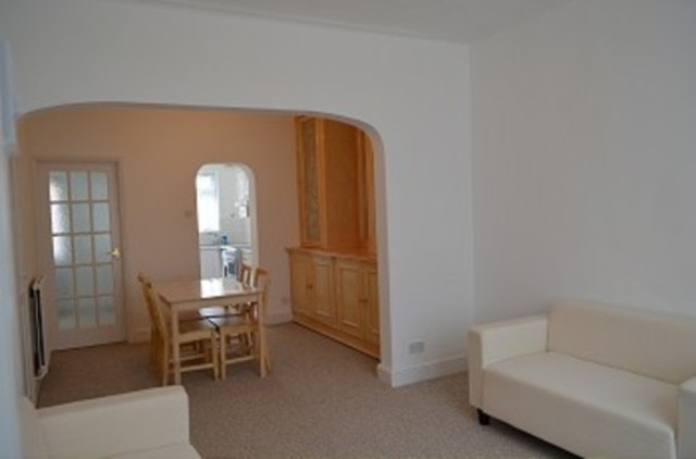  Image of 3 bedroom Detached house to rent in Chase Road London N14 at Chase Road  London, N14 6HX