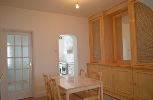  Image of 3 bedroom Detached house to rent in Chase Road London N14 at Chase Road  London, N14 6HX