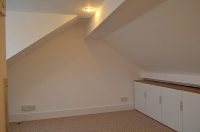  Image of 3 bedroom Detached house to rent in Chase Road London N14 at Chase Road  London, N14 6HX