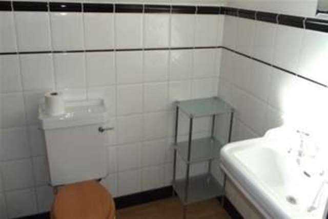  Image of 1 bedroom Flat to rent in Chilworth Road Chilworth Southampton SO16 at Southampton, SO16 7JS
