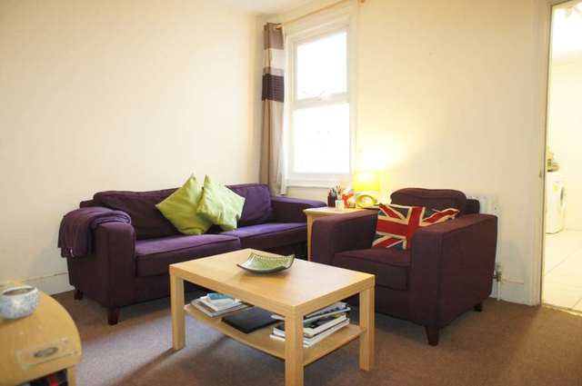  Image of 3 bedroom Terraced house for sale in Cholmeley Road Reading RG1 at Cholmeley Road  Reading, RG1 3LR