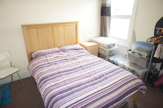  Image of 3 bedroom Terraced house for sale in Cholmeley Road Reading RG1 at Cholmeley Road  Reading, RG1 3LR