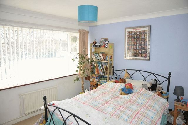  Image of 4 bedroom Semi-Detached house for sale in Church View Freeland Witney OX29 at Church View Freeland Witney, OX29 8HT