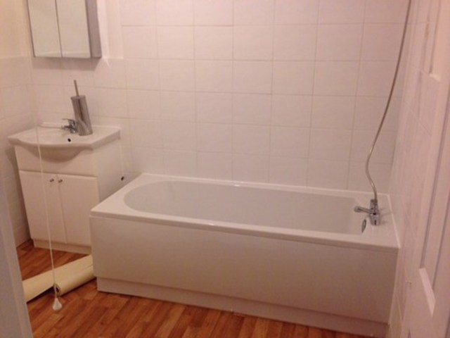  Image of 2 bedroom Terraced house to rent in Claridge Road Dagenham RM8 at CLARIDGE ROAD CHADWELL HEATH ROMFORD, RM8 1TT