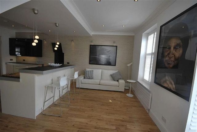  Image of 1 bedroom Flat to rent in Clayton Park Square Jesmond Newcastle upon Tyne NE2 at Clayton Park Square Array Jesmond, NE2 4DP